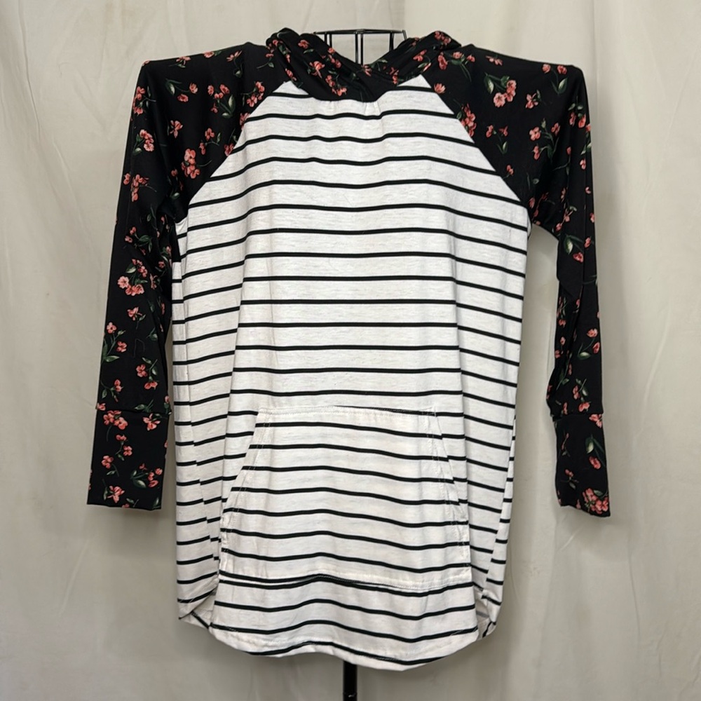 LuLaRoe Amber. Size medium.